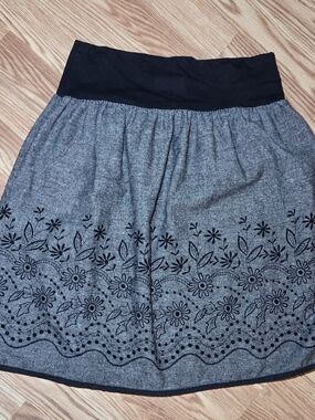 Joe Benbasset Black & Gray Floral A-Line Skirt Sz Med